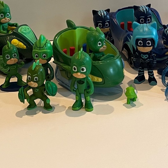 PJ Mask Hero & Villains & Their Rides - PJ Mask Lot - Picture 5 of 16